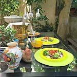 Florence Garden Apartment